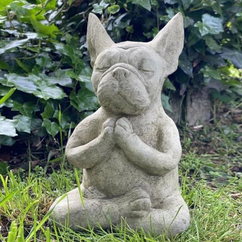 Statue™️ - RoyalFrenchie